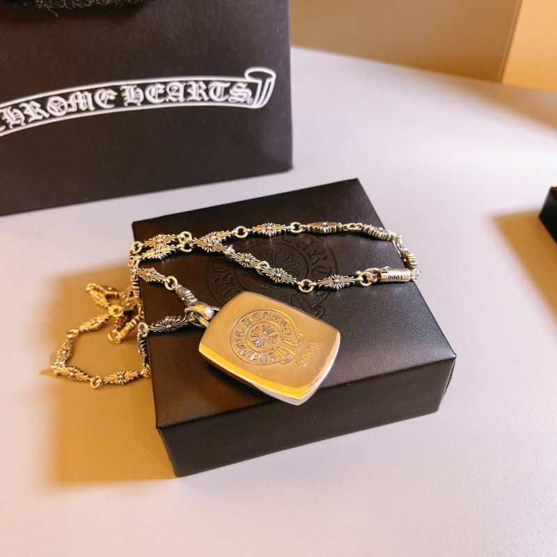 Ch*0me He**ts necklaces